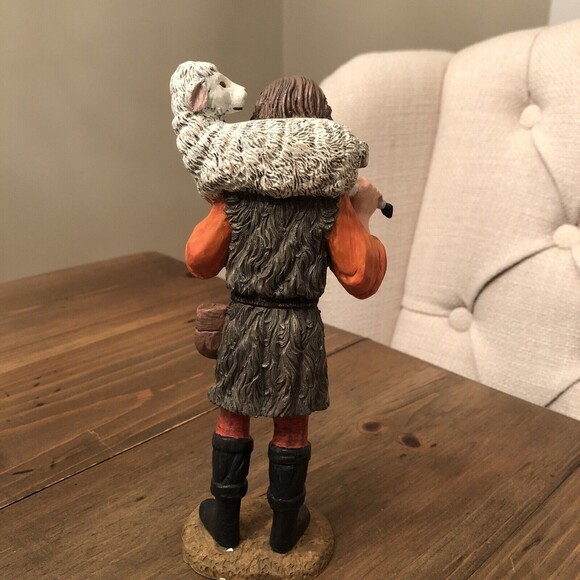 VINTAGE FLAMBRO RENAISSANCE NATIVITY RESIN GABRIEL THE SHEPHERD FIGURINE 1991 - Picture 5 of 9